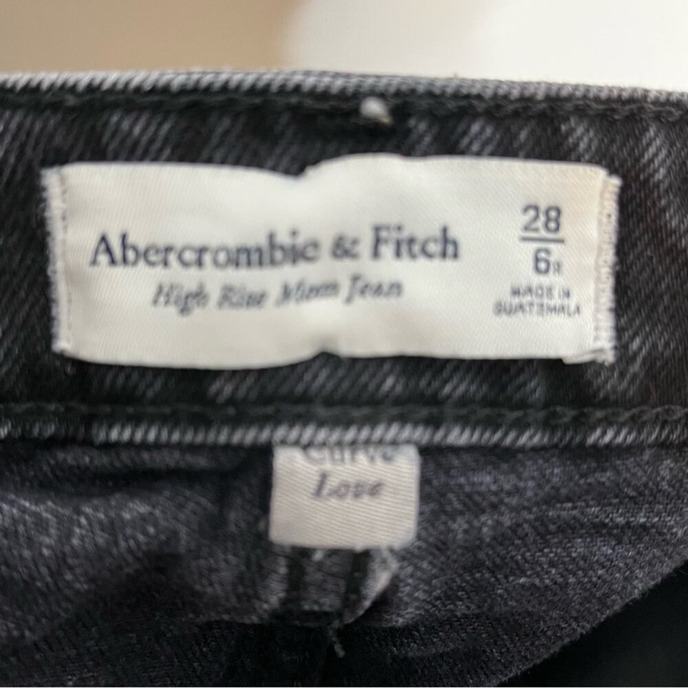 ABERCROMBIE & FITCH High Rise Mom Jean faded black destroyed distressed Size 28 - Picture 5 of 6